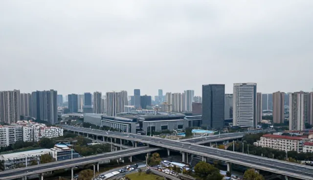 适配方案在技术开发中的适用条件与选择依据